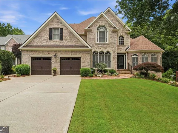 4311 Summit Oaks Ln NE, Roswell, GA 30075