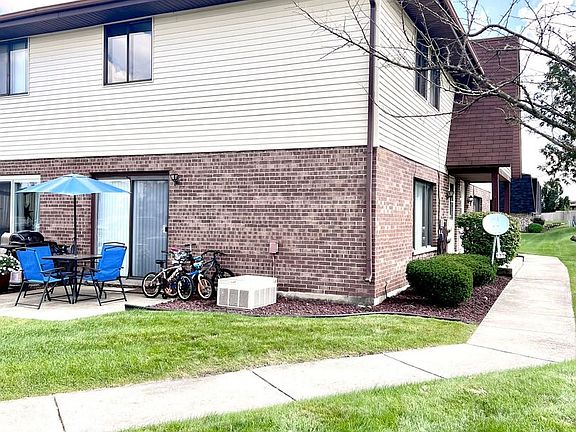 5th image of 8537 Steven Pl APT 1