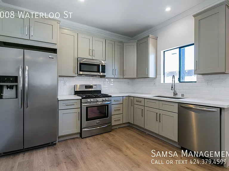1008 Waterloo St — Photo 1