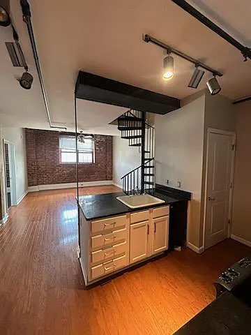 815 Porter St #313 — Photo 4