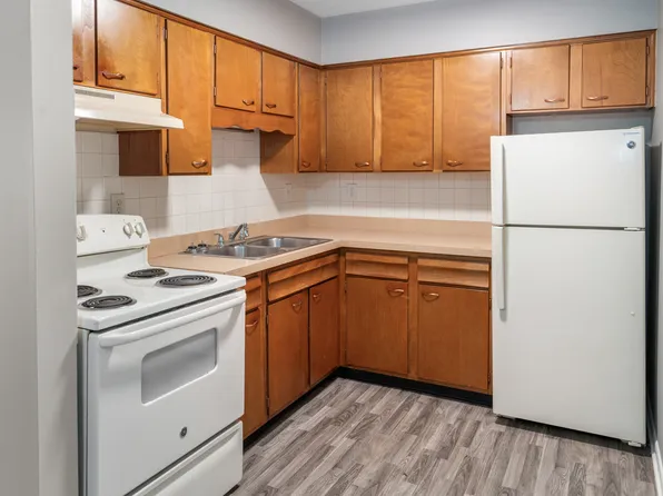 Flintlock & Carnae Ct, 4133 Flintlock Dr #16, Louisville, KY 40216