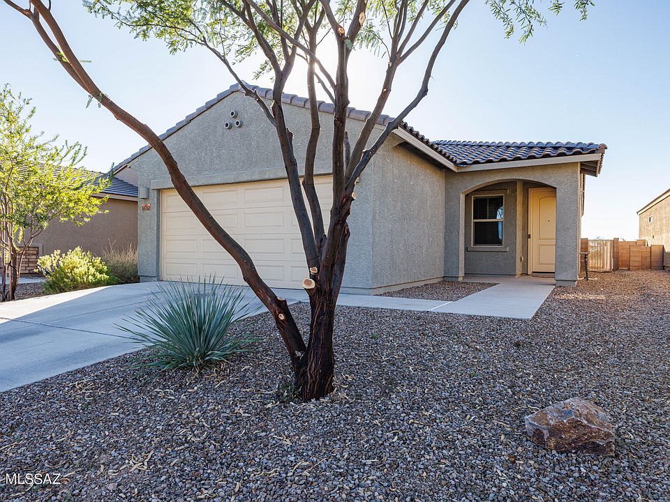 1st image of 14752 S Avenida Lago De Plata