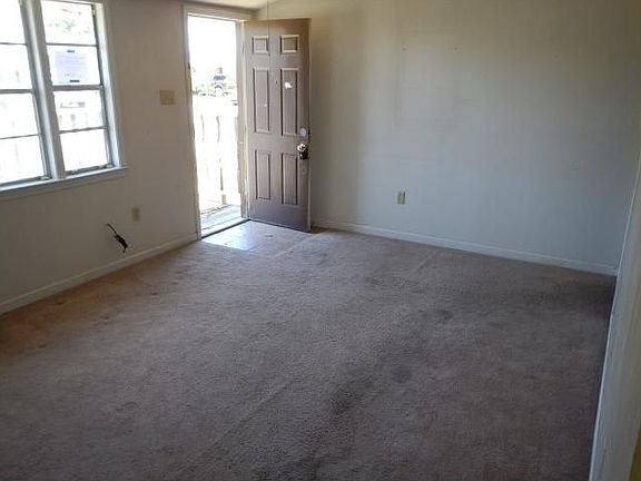 5th image of 3214 Arkansas Ave