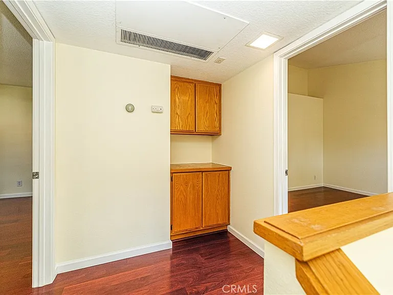 27281 Nicole Dr — Photo 48