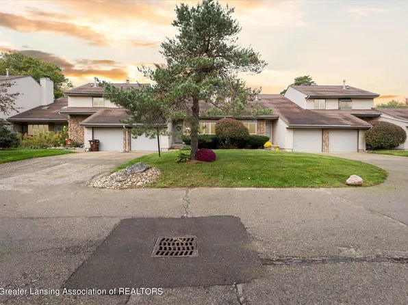 922 Timber Creek Dr #26, Grand Ledge, MI 48837
