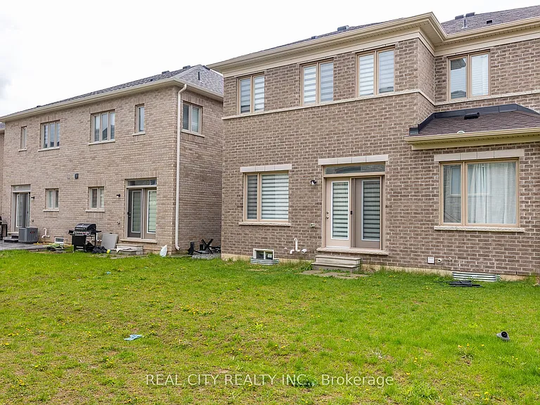 11 Hager Creek Ter — Photo 34