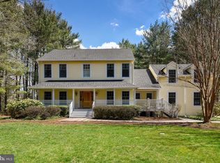 24 Shadow Point Ct, Edgewater, MD 21037