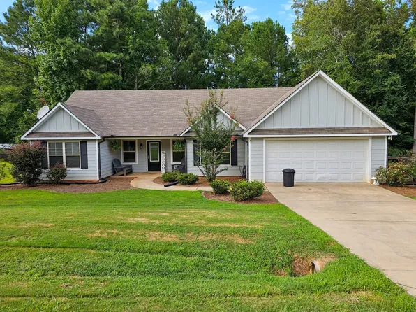 1090 Oak Hill Ln, Madison, GA 30650