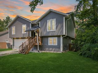 W1018 Larkspur Rd, Genoa City, WI 53128