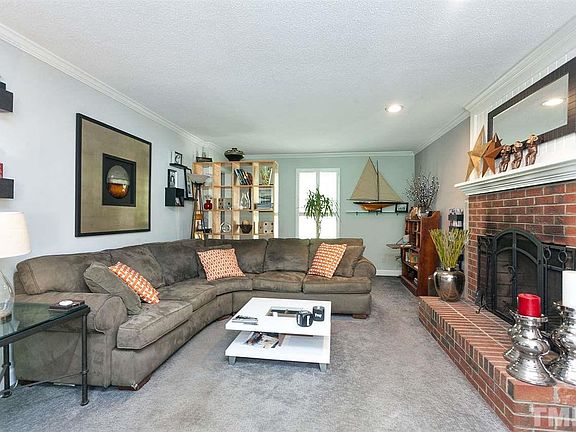 4th image of 4304 Dutch Garden Ct