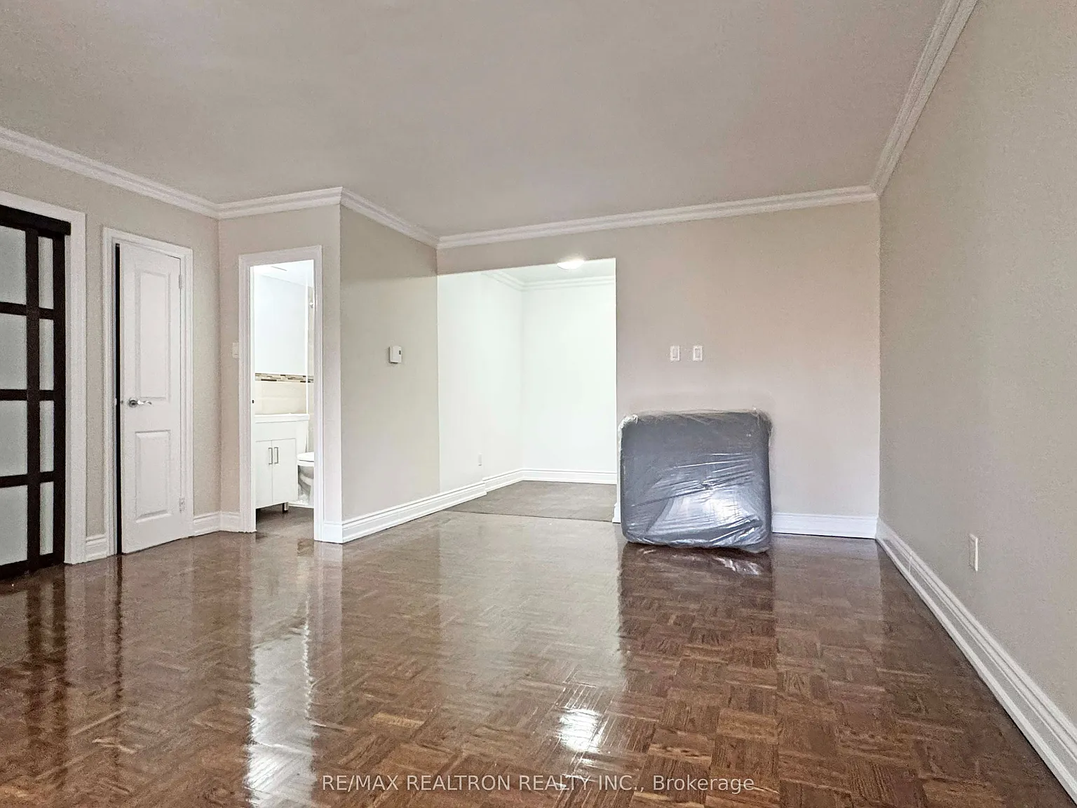 Studio, $2,095 — Photo 3