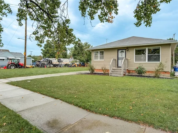 16110 Seville Rd, Cleveland, OH 44128