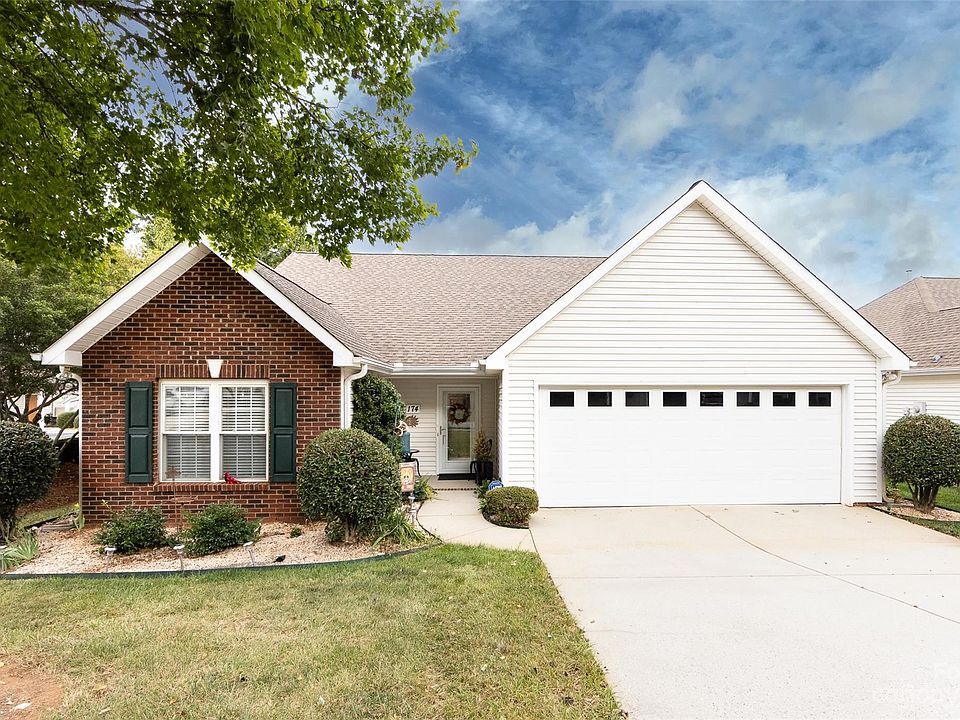 1st image of 174 Oak Village Pkwy #71
