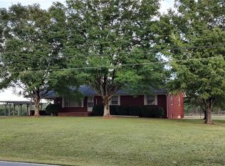 2355 Denton Rd, Denton, NC 27239