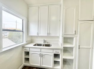 704 W 54th St APT 12, Los Angeles, CA 90037
