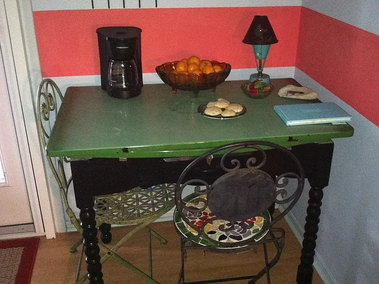 farm table in the sitting room