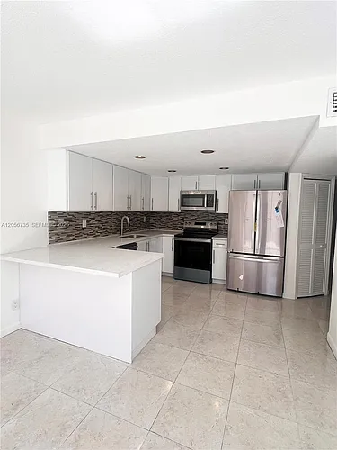 3770 SW 59th Ter #53 Photo 1 3770 SW 59th Ter #53 Photo 1