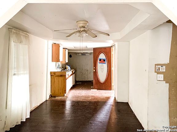 5th image of 1203 Linden Ave