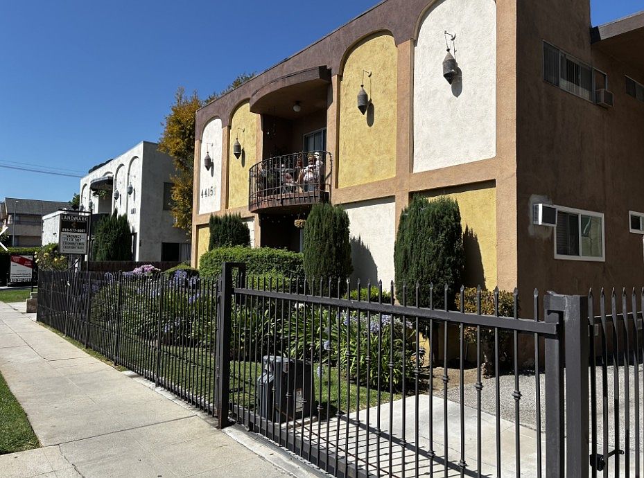 1st image of 4415 Ventura Canyon Ave APT 202