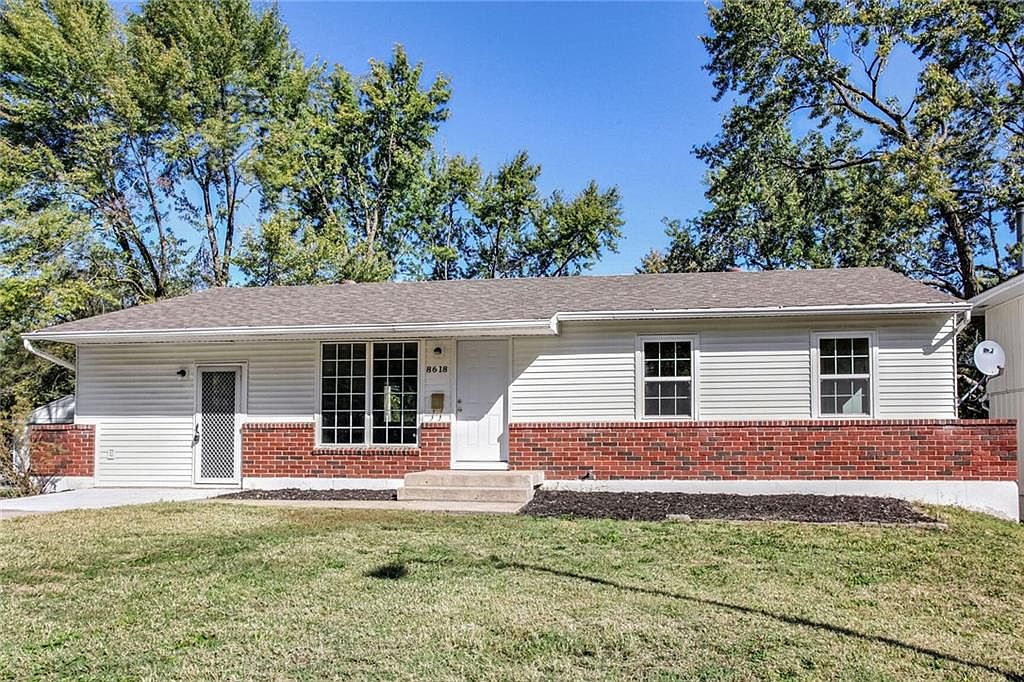8618 E 96th Pl, Kansas City, MO 64134 | Zillow