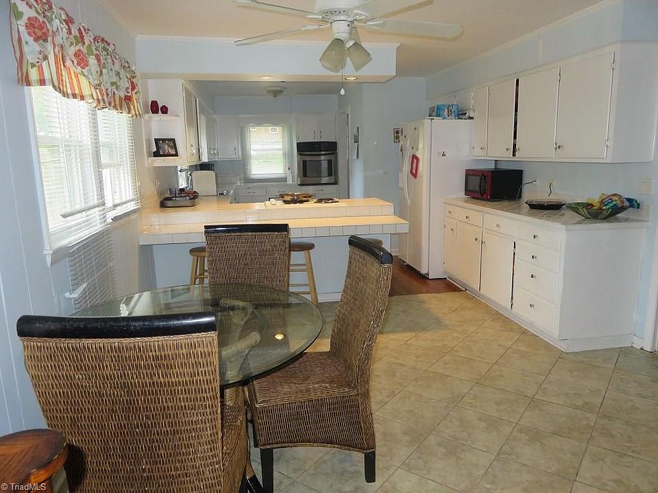 2221 W Cone Blvd, Greensboro, NC 27408 Zillow