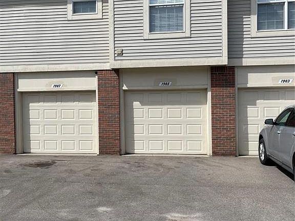 3rd image of 1905 Flagstone Cir #1