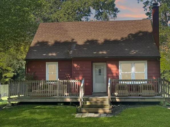 37960 N North Ave, Beach Park, IL 60087