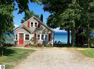5860 S Cummings St, Suttons Bay, MI 49682