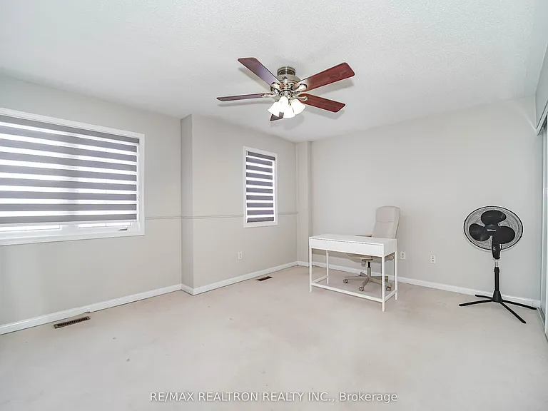 59 Scottsdale Dr — Photo 24
