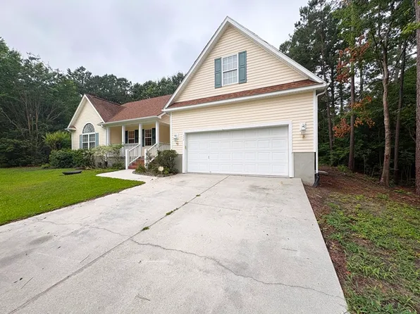 338 Farina Dr, Havelock, NC 28532