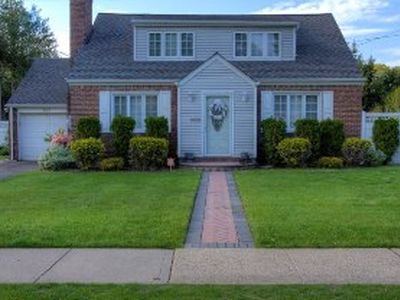 835 Goodrich St, Uniondale, NY, 11553