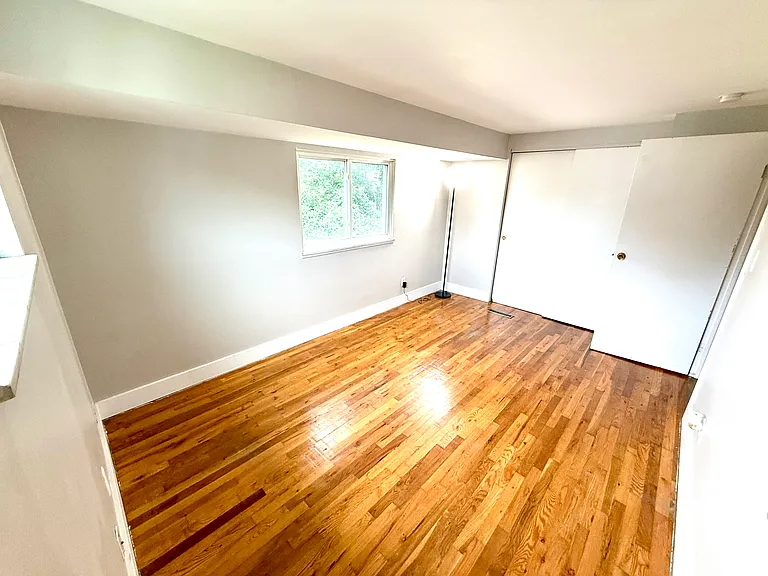 934 Woodhill Dr — Photo 10