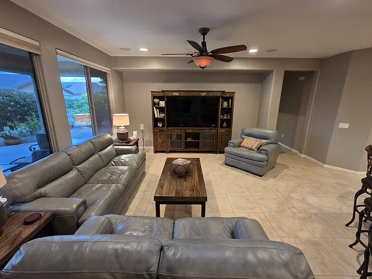 26660 W Burnett Rd — Photo 16
