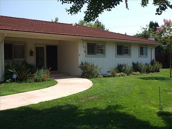 1st image of 12330 Kosich Ct