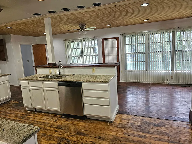 3285 Idlewood Dr — Photo 21