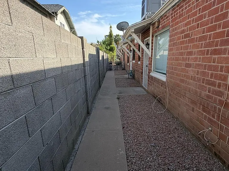 30 W Culver St #B — Photo 36