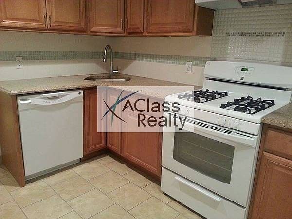 1st image of 3227 33rd St