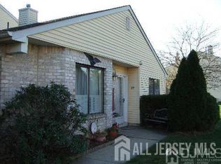 22 Victory Ct, Old Bridge, NJ 08857