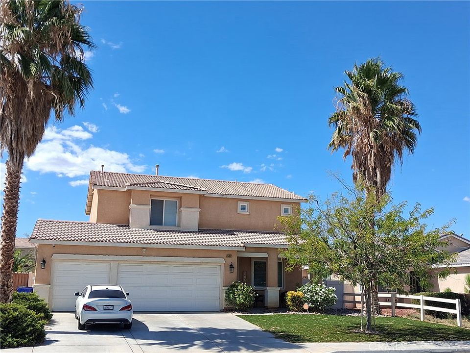 2nd image of 15802 Desert St