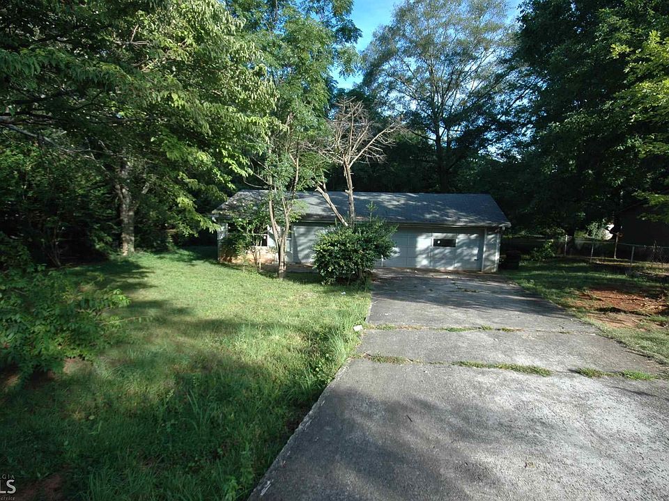 1st image of 1863 Waldrep Cir SE