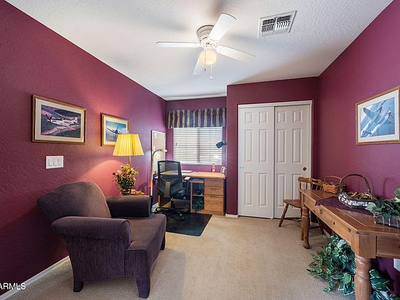 5th image of 1107 E LAKEVIEW Drive