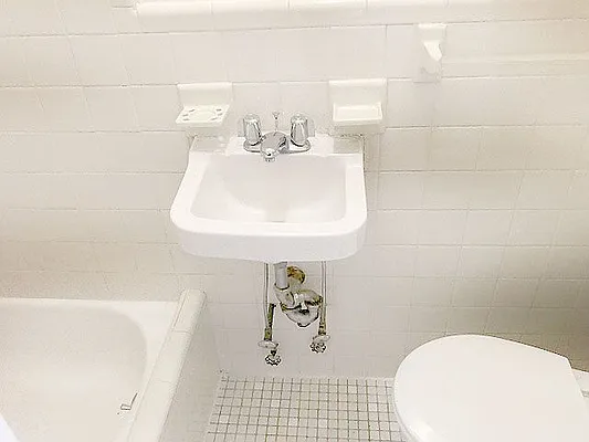 Rented by AJ Clarke | media 10