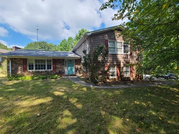 4 Ridgeview Hts, Toccoa, GA 30577