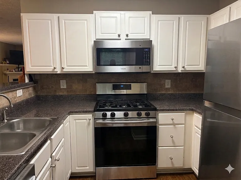 1902 Shawn Wayne Ct SE — Photo 6
