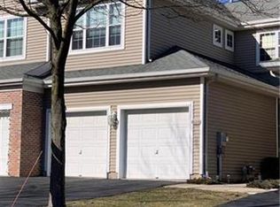 830 Round Top Cir, Allentown, PA 18104