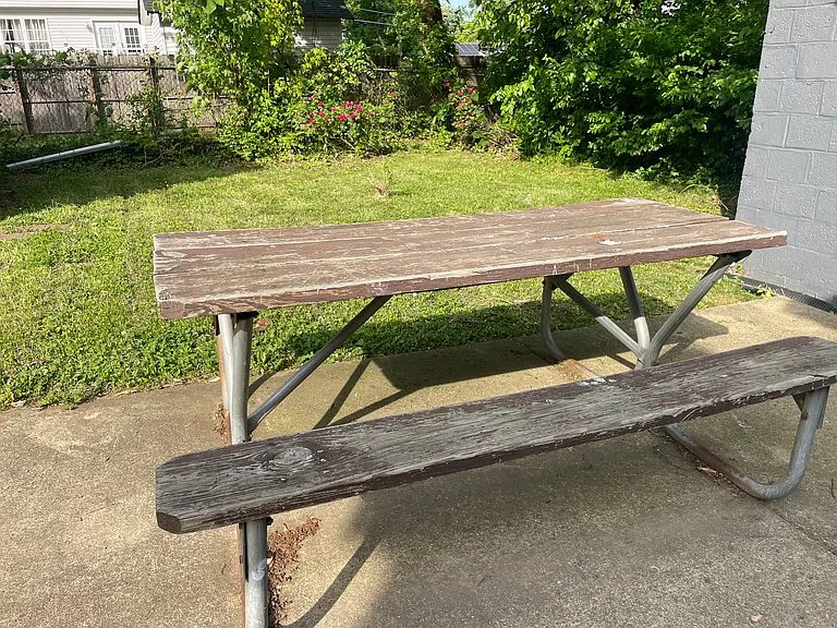 Free Picnic Bench