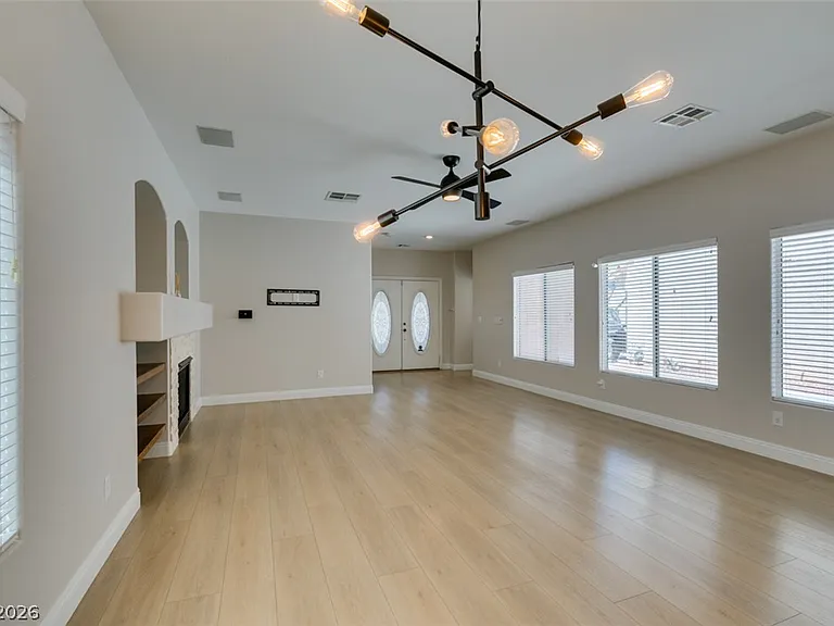 8909 Houston Ridge Ave — Photo 12