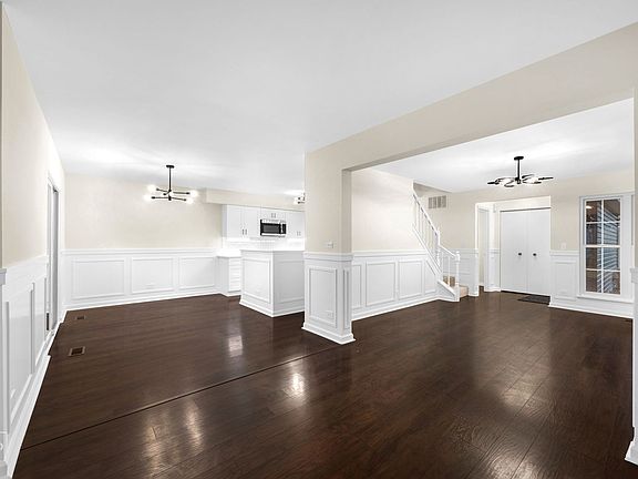 4th image of 1297 Lake Shore Dr
