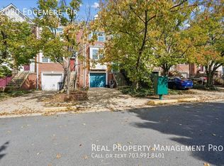 12020 Edgemere Cir, Reston, VA 20190