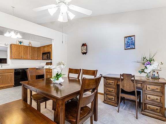 4th image of 2626 Eagle Dr #2626